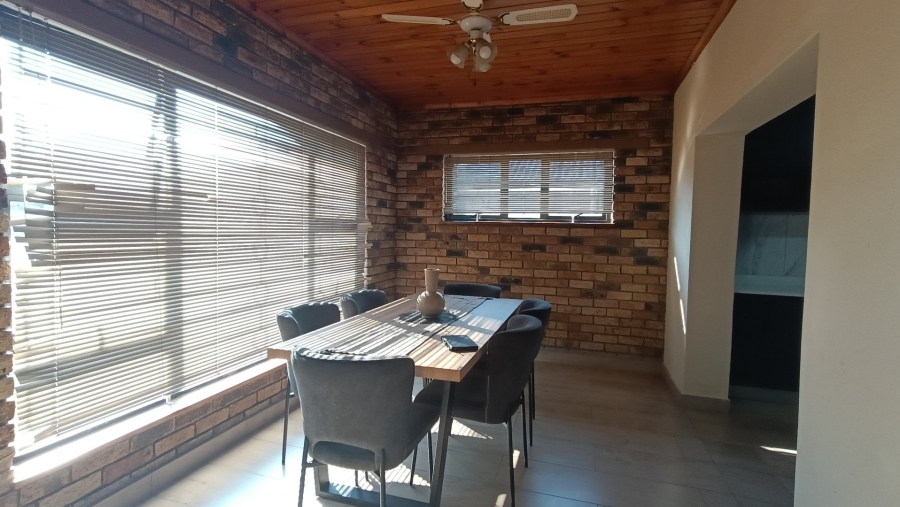 3 Bedroom Property for Sale in Voelvlei Western Cape